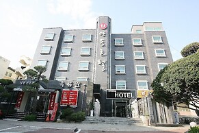 Andong Hotel