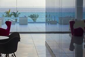 King Evelthon Beach Hotel & Resort