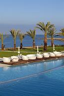 King Evelthon Beach Hotel & Resort