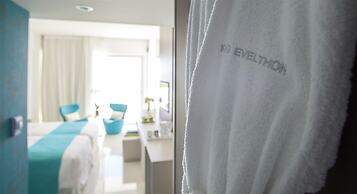 King Evelthon Beach Hotel & Resort