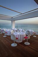 King Evelthon Beach Hotel & Resort