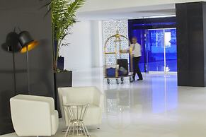 King Evelthon Beach Hotel & Resort