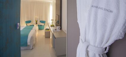 King Evelthon Beach Hotel & Resort