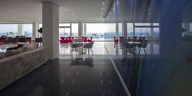 King Evelthon Beach Hotel & Resort