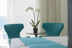 King Evelthon Beach Hotel & Resort