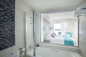 King Evelthon Beach Hotel & Resort