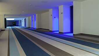 King Evelthon Beach Hotel & Resort