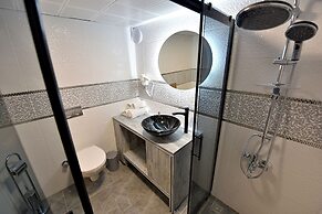 Sunlife Hotel Old City