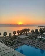 Constantinos The Great Beach Hotel