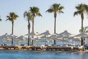 Constantinos The Great Beach Hotel