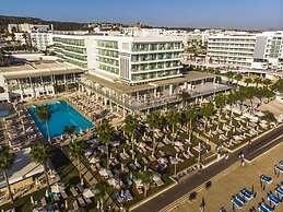 Constantinos The Great Beach Hotel