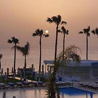 Constantinos The Great Beach Hotel