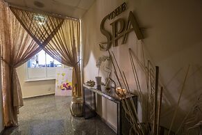 Constantinos The Great Beach Hotel