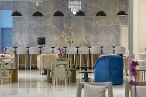 Constantinos The Great Beach Hotel
