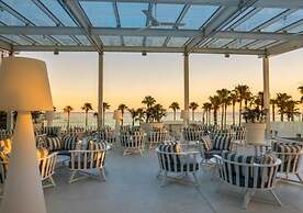 Constantinos The Great Beach Hotel