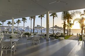 Constantinos The Great Beach Hotel