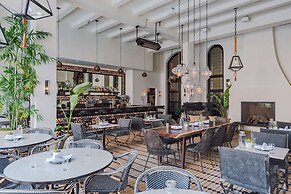 Hotel Figueroa, an Unbound Collection by Hyatt