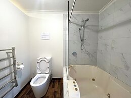 Alcala Motor Lodge