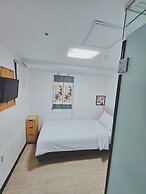 Ekonomy Hotel Myeongdong premier