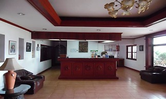 Vansana Plain of Jars Hotel