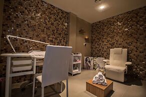 Vrissiana Boutique Beach Hotel