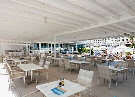 Vrissiana Boutique Beach Hotel
