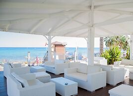 Vrissiana Boutique Beach Hotel