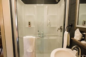 The Little Italy of Niagara Falls Bed & Breakfast