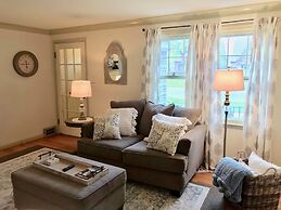 The Little Italy of Niagara Falls Bed & Breakfast