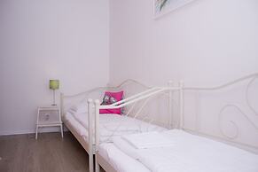 Warsaw Downtown Hostel