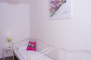 Warsaw Downtown Hostel