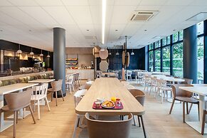 B&B HOTEL Paris Porte des Lilas