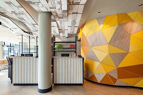 B&B HOTEL Paris Porte des Lilas