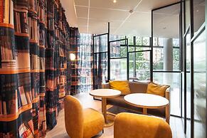 B&B HOTEL Paris Porte des Lilas