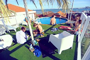 Sunset Destination Hostel