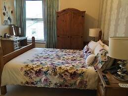 Chaston Manor Hotel