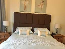 Chaston Manor Hotel