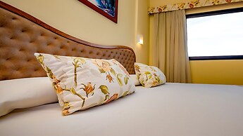 Yak Beach Hotel Ponta Negra