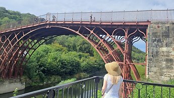 Ironbridge View Townhouse