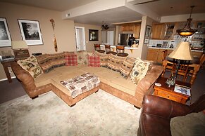 Mammoth Mountain Reservations Condo Collection