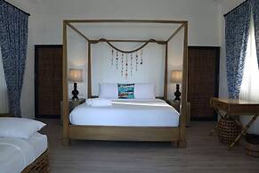 Matabungkay Beach Hotel
