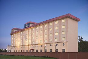 Nidhivan Sarovar Portico Vrindavan