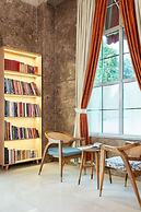 Nidhivan Sarovar Portico Vrindavan