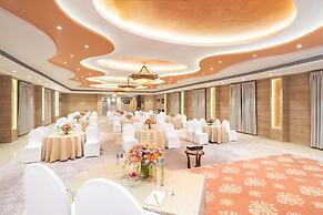 Nidhivan Sarovar Portico Vrindavan