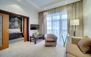 Forest Rhapsody Resort