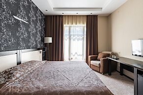 Forest Rhapsody Resort