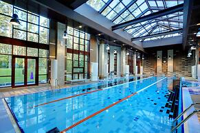 Forest Rhapsody Resort