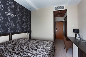 Forest Rhapsody Resort