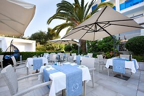 TRYP by Wyndham Corfu Dassia