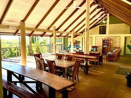 Jackaroo Treehouse Mission Beach - Hostel